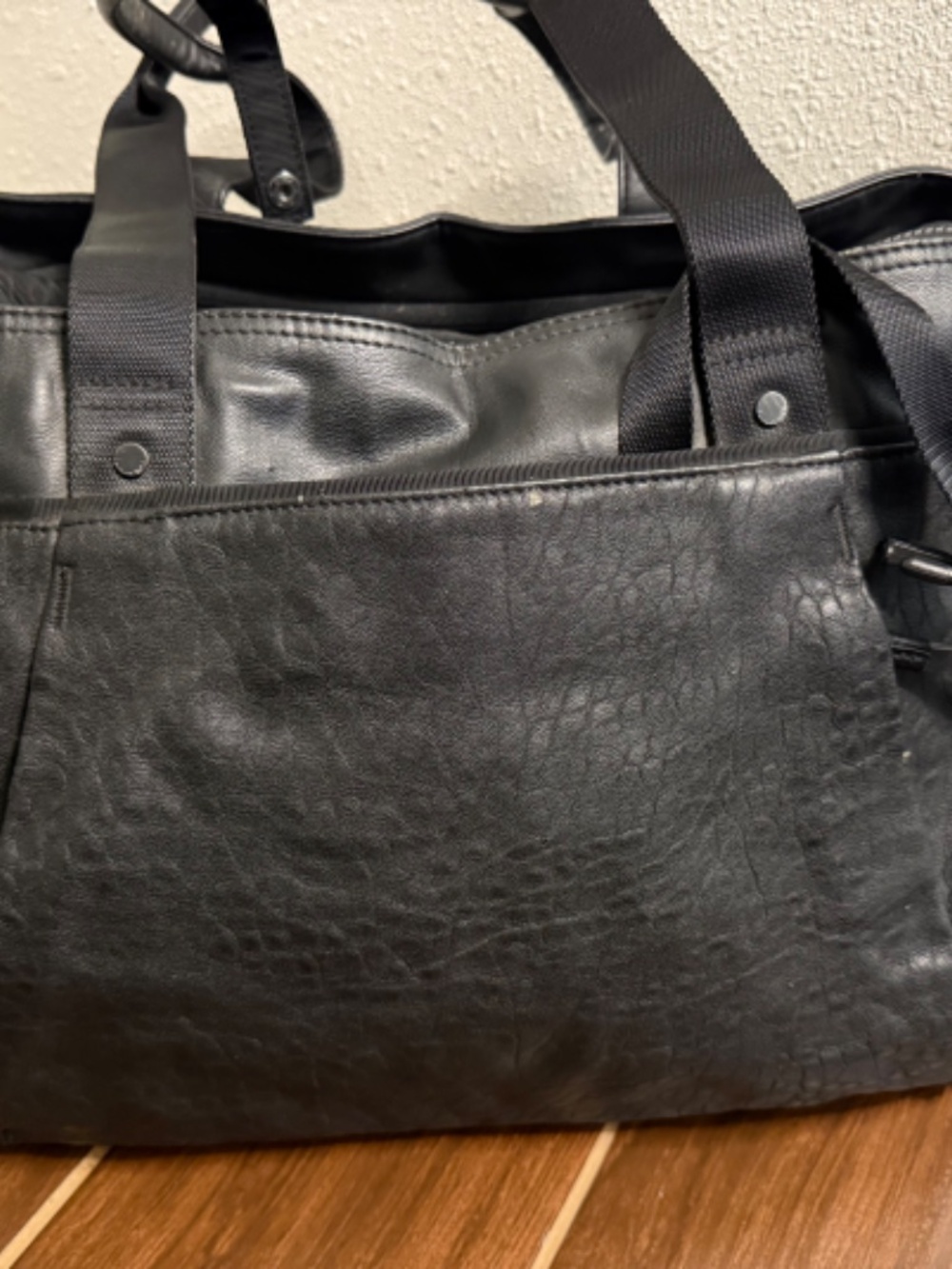 lululemon Om the Day Bag | Black | Vintage Yoga Gym Shoulder Bag - Picture 4 of 14